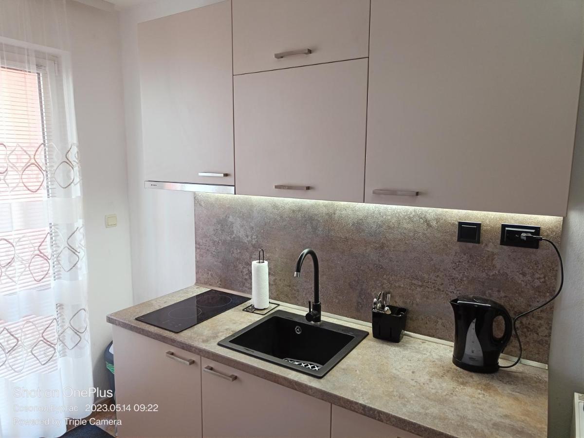 Hotel Moni 85 Family House Sosopol Exterior foto